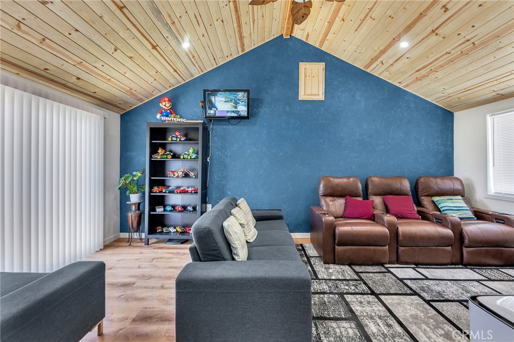 44309 Hardwood Avenue Lancaster, CA 93534 - Photo 13 of 34 living room with vaulted ceilings