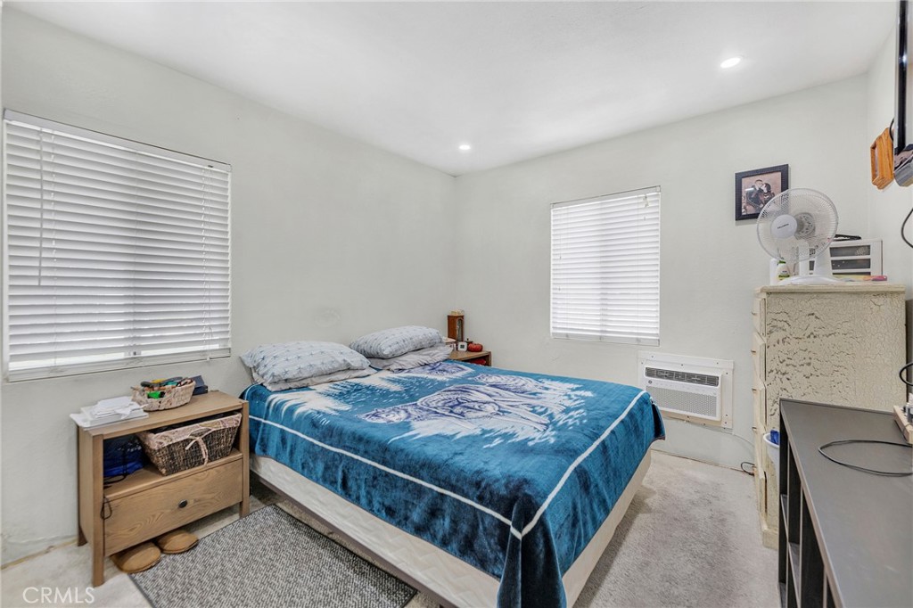 44309 Hardwood Avenue Lancaster, CA 93534 - Photo 16 of 34 Downstairs Bedroom 1