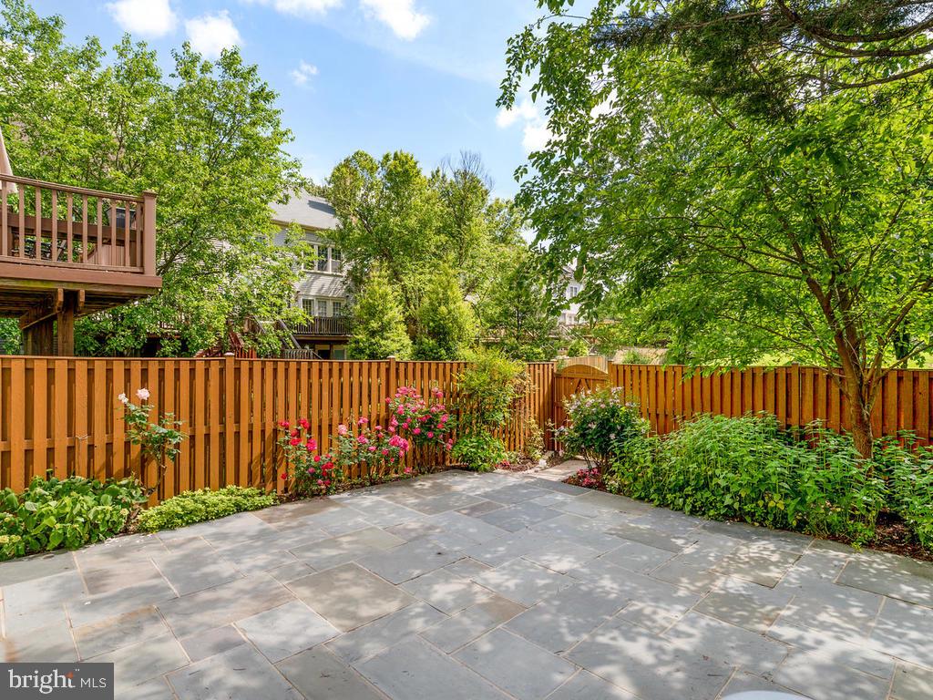 8918 2nd Avenue Silver Spring, MD 20910 - Photo 44 of 50 Beautiful blue slate fenced rear garden