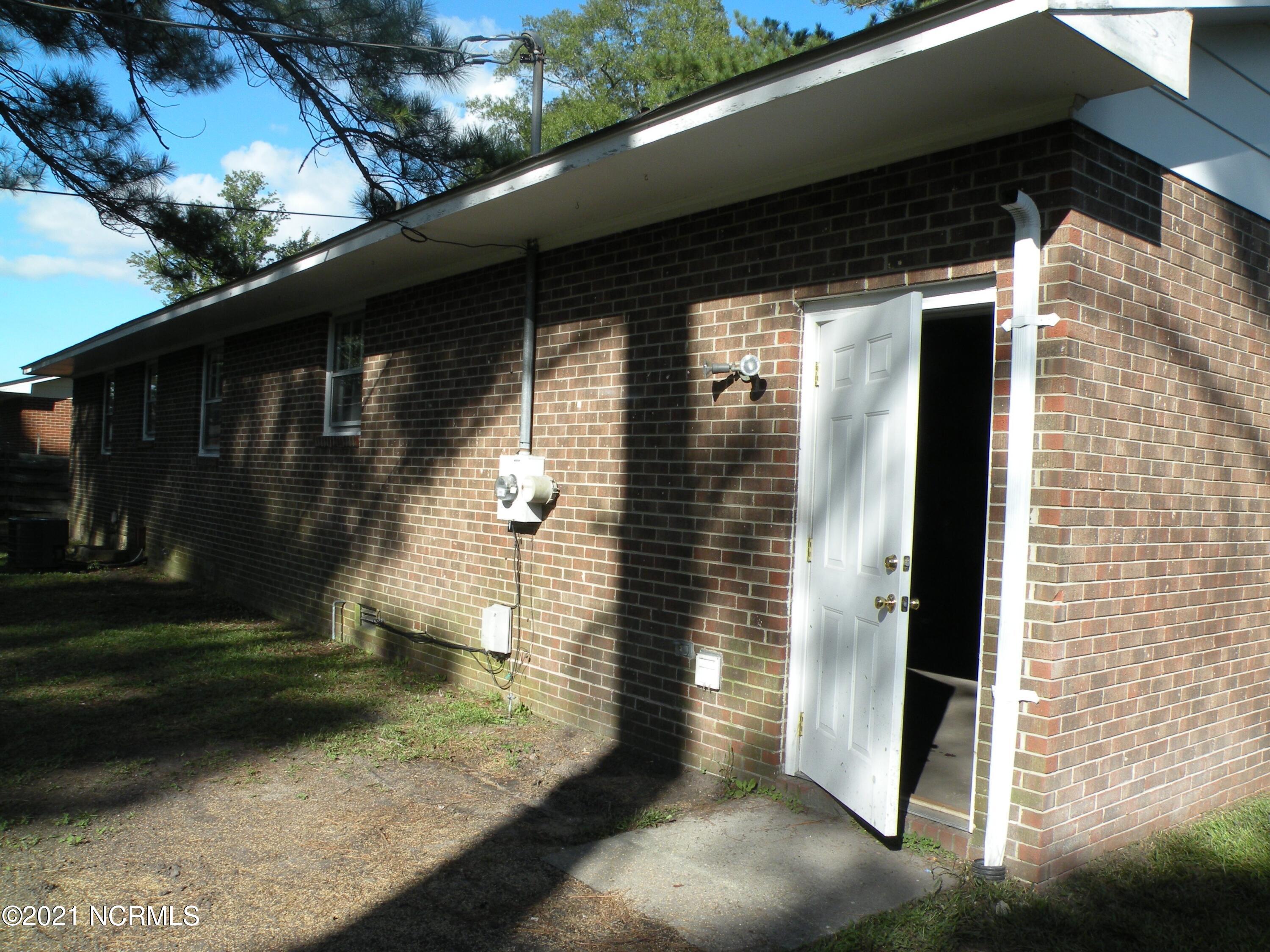 220 Wildwood Road Havelock, NC 28532 - Photo 13 of 14 10-1-14 566