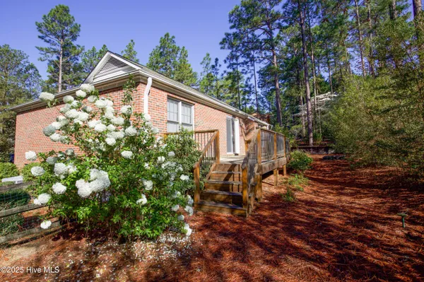 $2,200 | 65 Live Oak Lane, Pinehurst, NC 28374