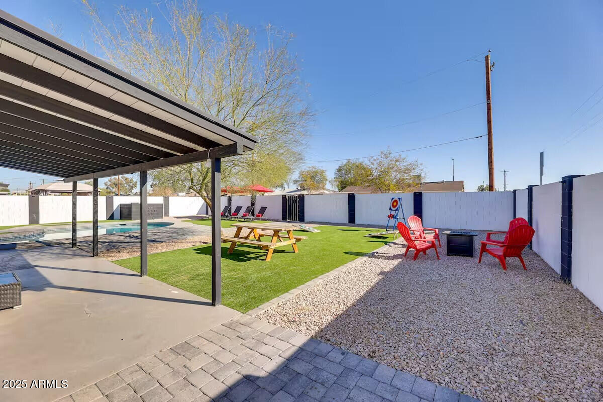 1027 South Siesta Lane Tempe, AZ 85281 - Photo 27 of 32 1027SSiestaLn_56206_27