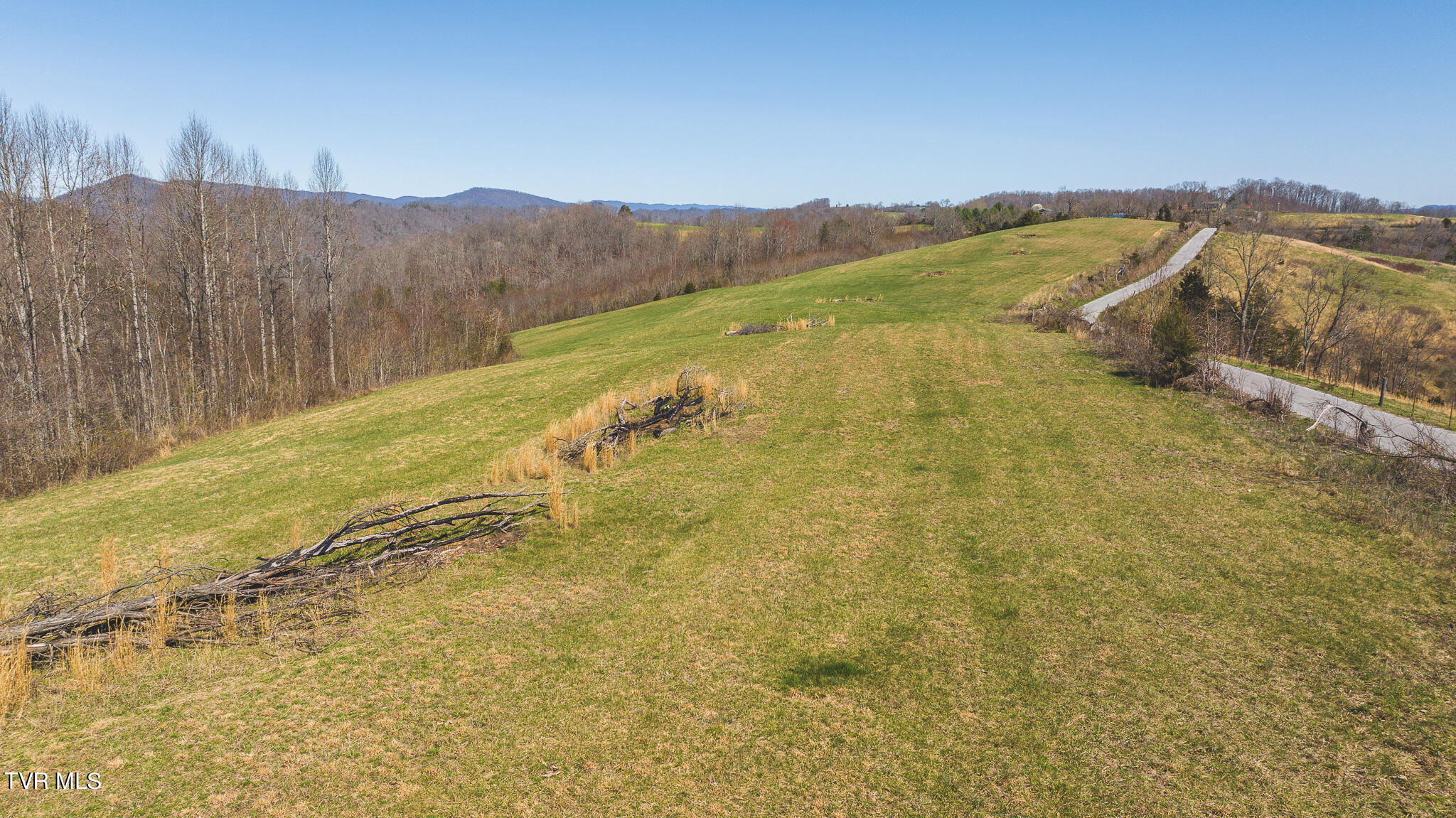 3 Bundren Mountain Road Tazewell, TN 37879 - Photo 14 of 23 DJI_20240311142923_0223_D