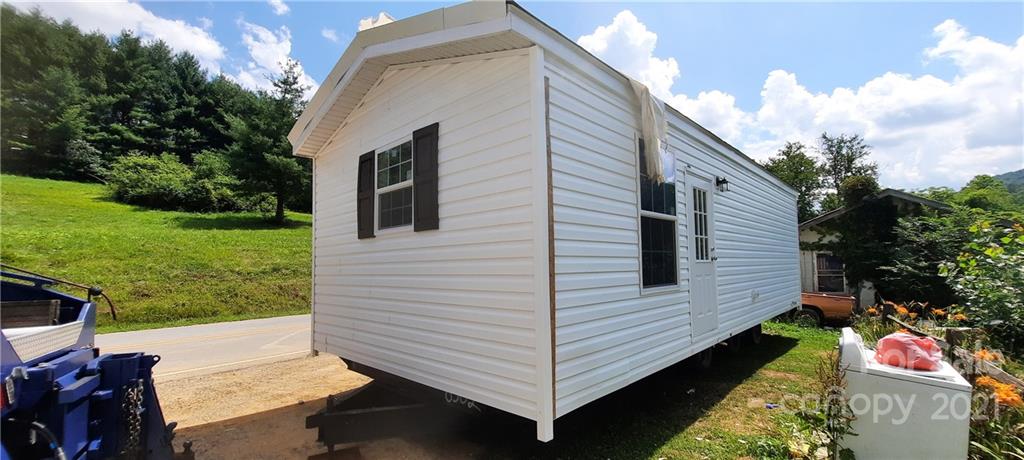 92 Davis Chapel Road, Unit 1 Candler, NC 28715 - Photo 15 of 30 Gallery Image 15