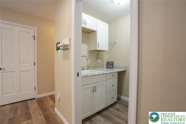 $439,900 | 2021 Evergreen Drive, Tamaqua, PA 18252