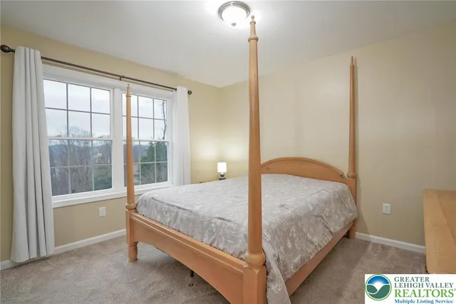 $439,900 | 2021 Evergreen Drive, Tamaqua, PA 18252