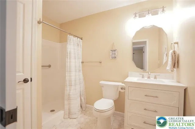 $439,900 | 2021 Evergreen Drive, Tamaqua, PA 18252