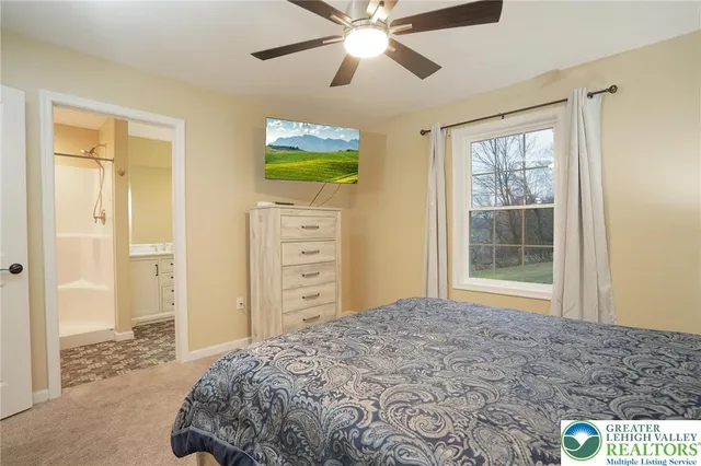 $439,900 | 2021 Evergreen Drive, Tamaqua, PA 18252