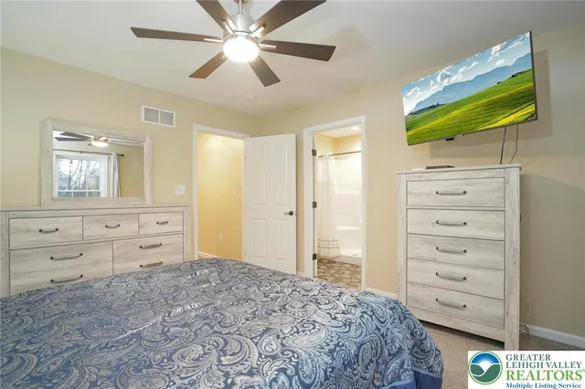 $439,900 | 2021 Evergreen Drive, Tamaqua, PA 18252