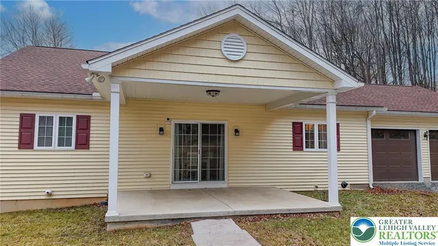 $439,900 | 2021 Evergreen Drive, Tamaqua, PA 18252