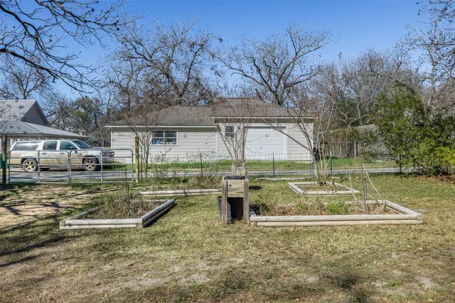 $335,000 | 660 North Main Street, La Grange, TX 78945