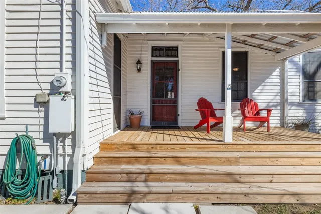 $335,000 | 660 North Main Street, La Grange, TX 78945