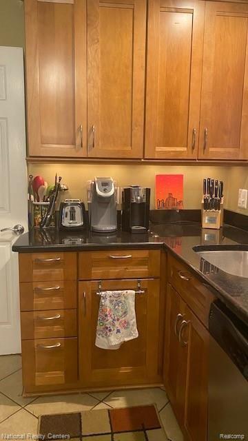 1736 Croft Road Birmingham, MI 48009 - Photo 7 of 24