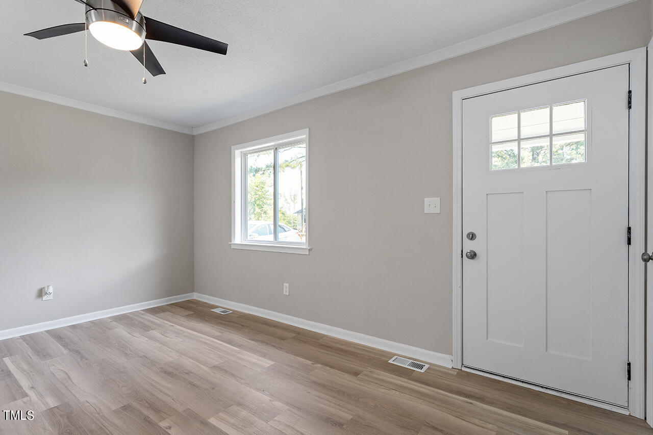 1018 McLaurin Avenue Durham, NC 27707 - Photo 13 of 36 1018 McLaurin Avenue_09