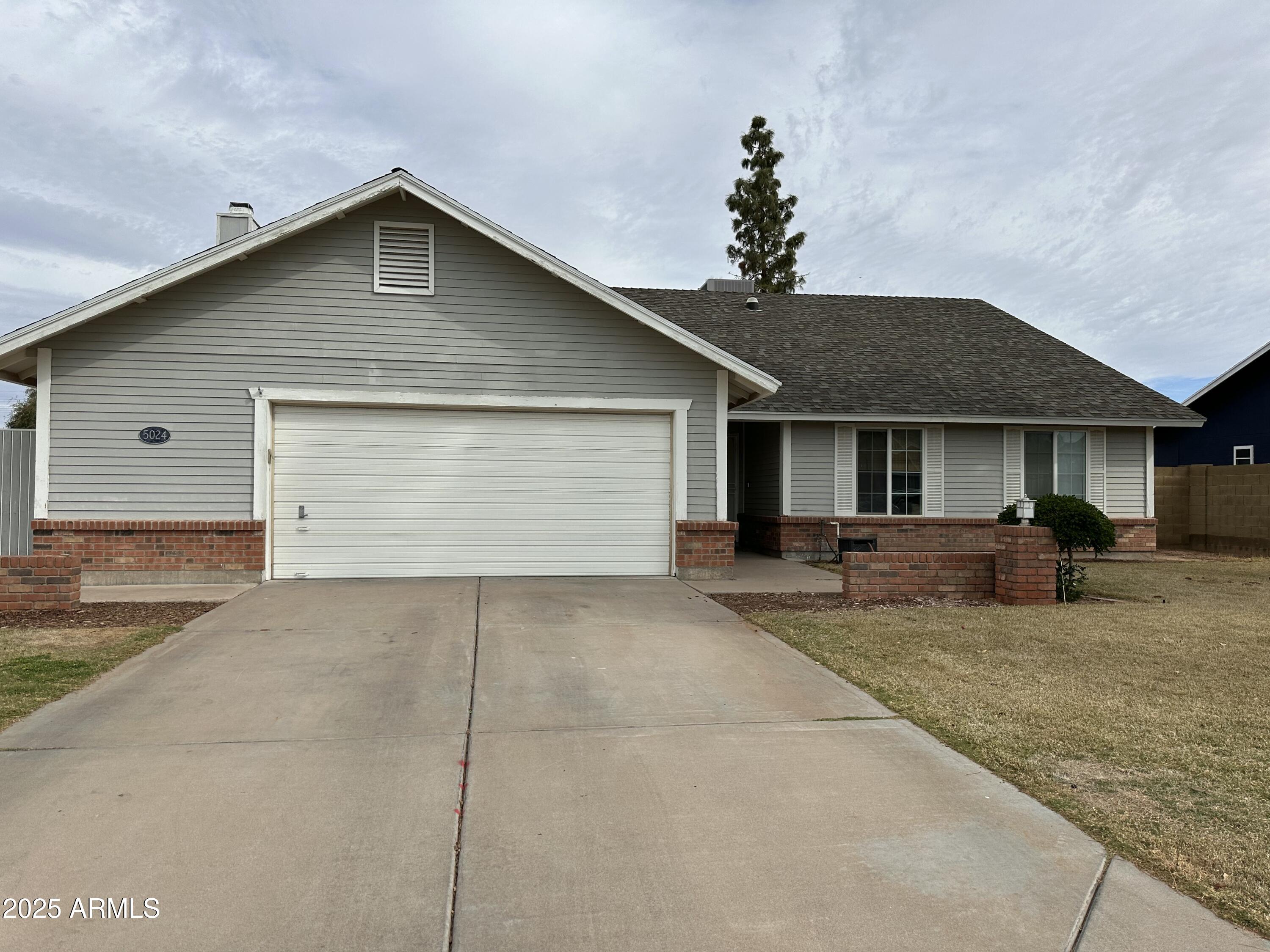5024 East Fox Circle Mesa, AZ 85205 - Photo 2 of 21 IMG_0583