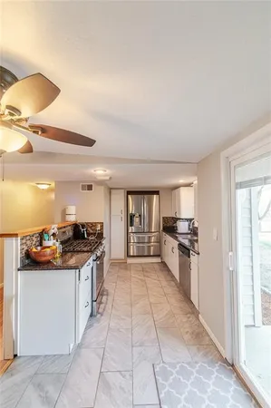 $179,900 | 2208 Millwood Drive, Atchison, KS 66002