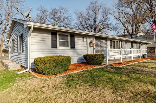 $179,900 | 2208 Millwood Drive, Atchison, KS 66002