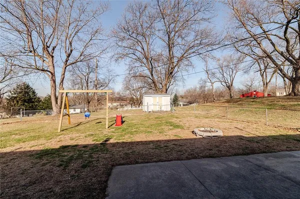 $179,900 | 2208 Millwood Drive, Atchison, KS 66002