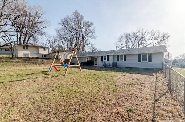 $179,900 | 2208 Millwood Drive, Atchison, KS 66002