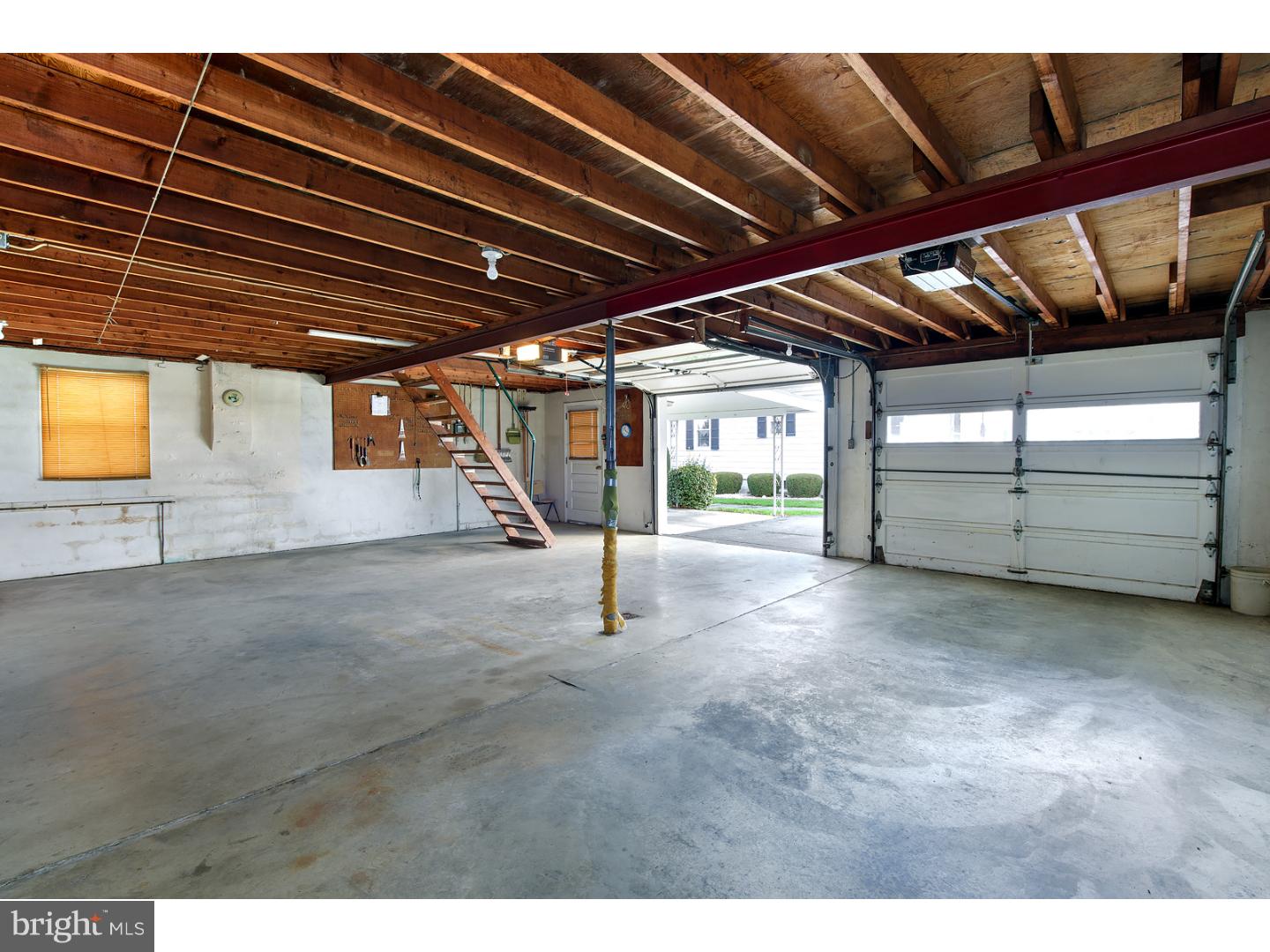 916 Center Road Leesport, PA 19533 - Photo 13 of 14 Garage