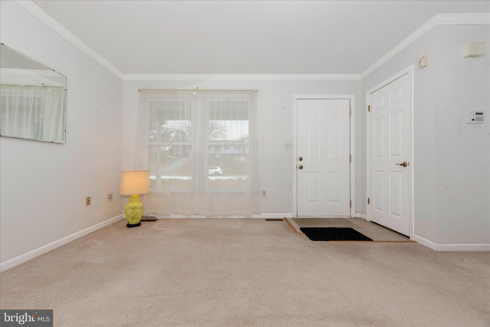 293 Hahn Road Westminster, MD 21157 - Photo 12 of 47 Living Room