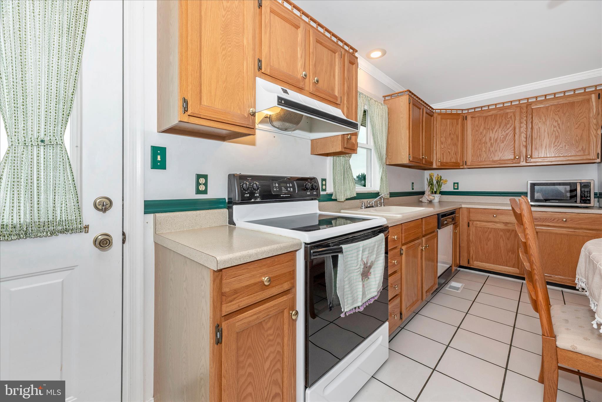 293 Hahn Road Westminster, MD 21157 - Photo 15 of 47 Kitchen/Dining