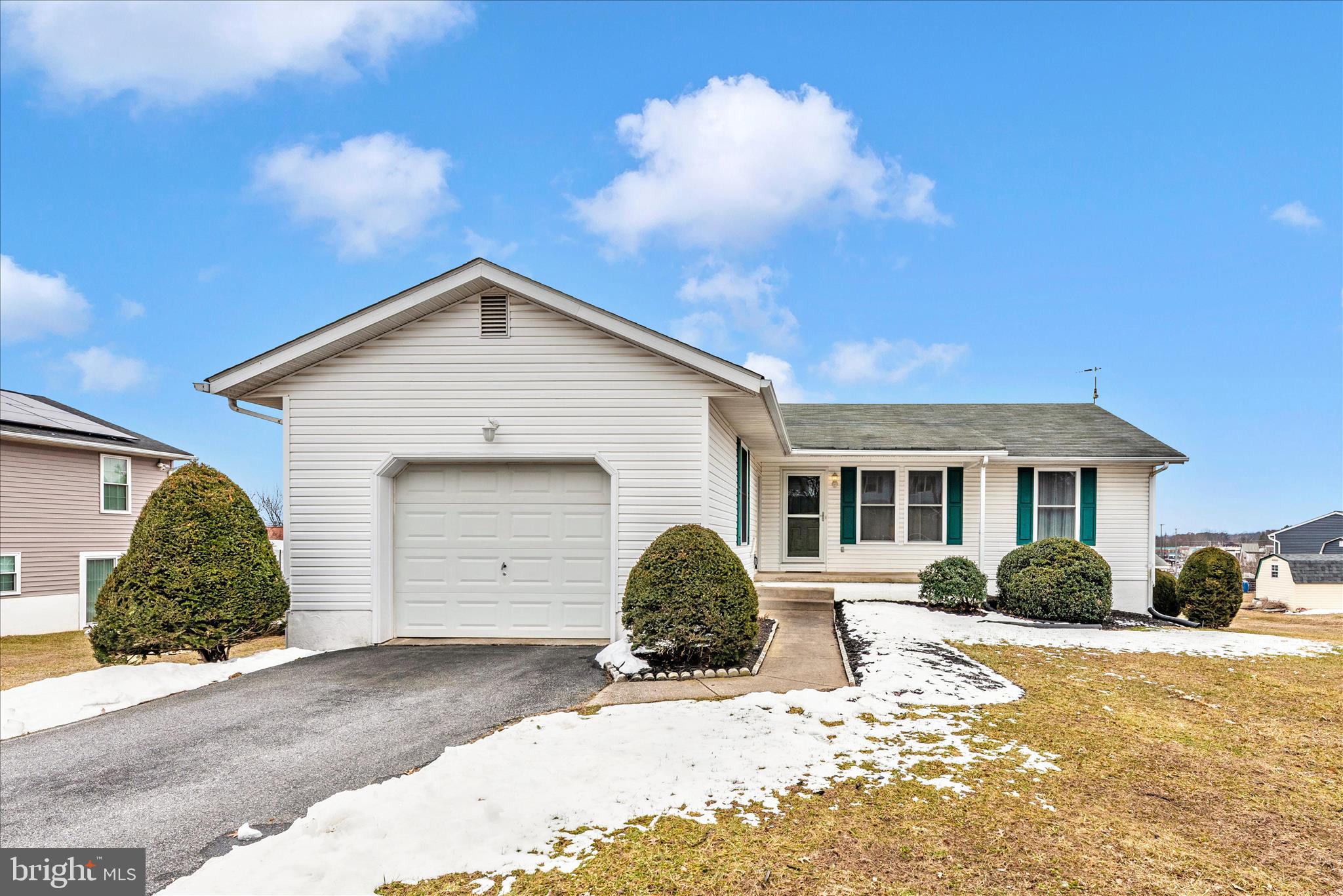 293 Hahn Road Westminster, MD 21157 - Photo 46 of 47 Exterior Front