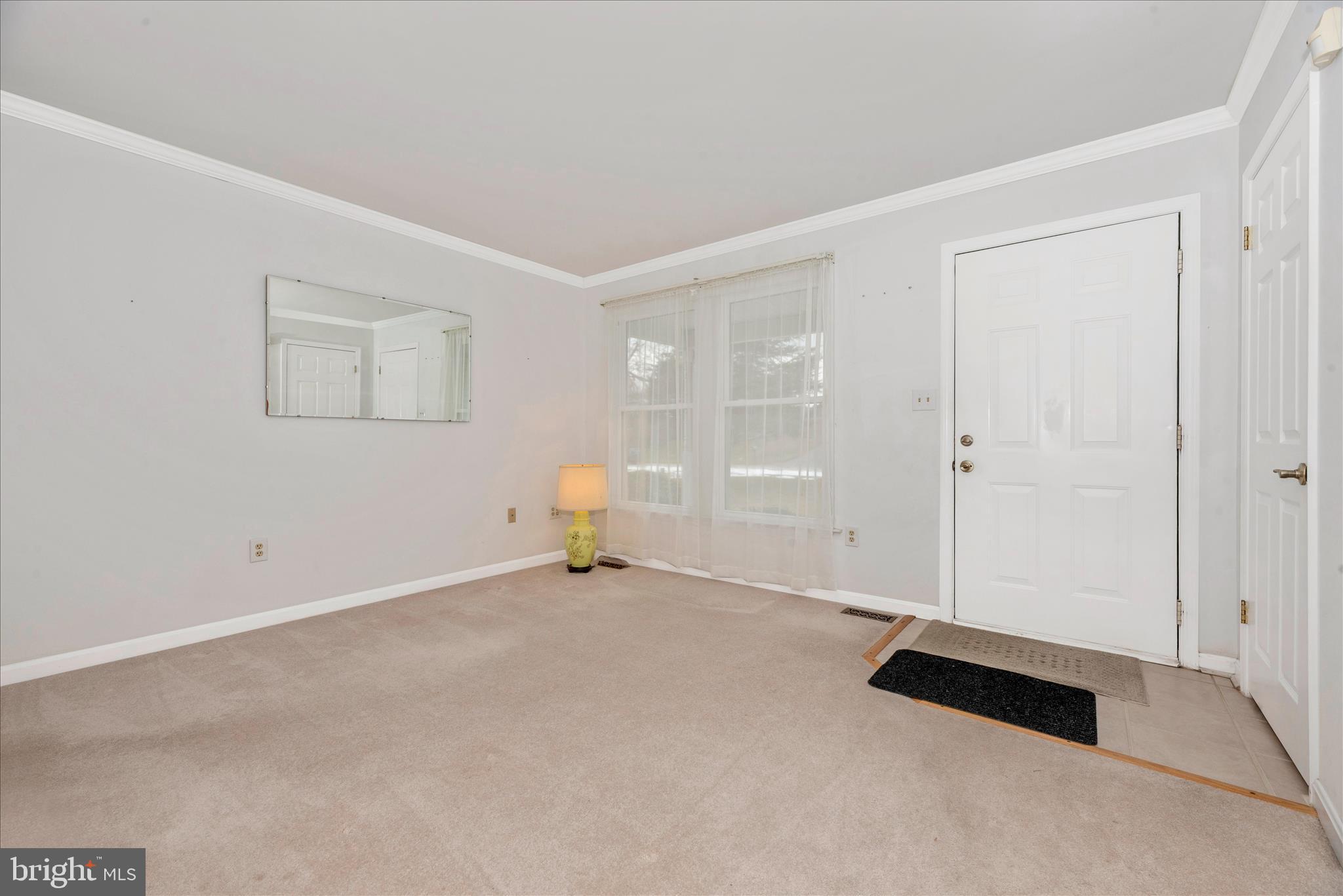 293 Hahn Road Westminster, MD 21157 - Photo 10 of 47 Entry