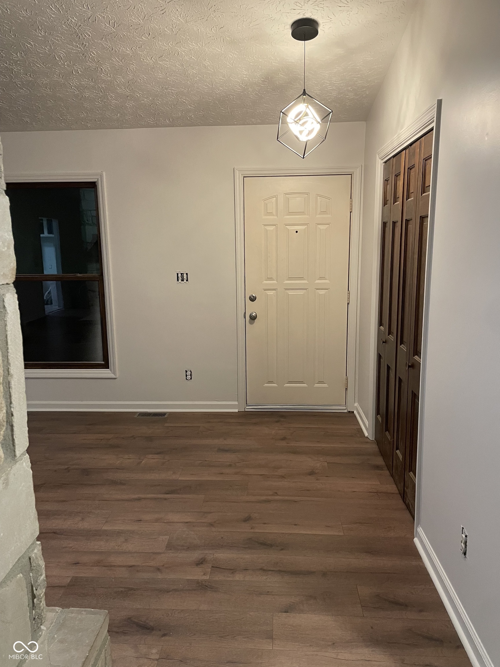 1737 Brer Rabbit Drive Greenwood, IN 46143 - Photo 4 of 57