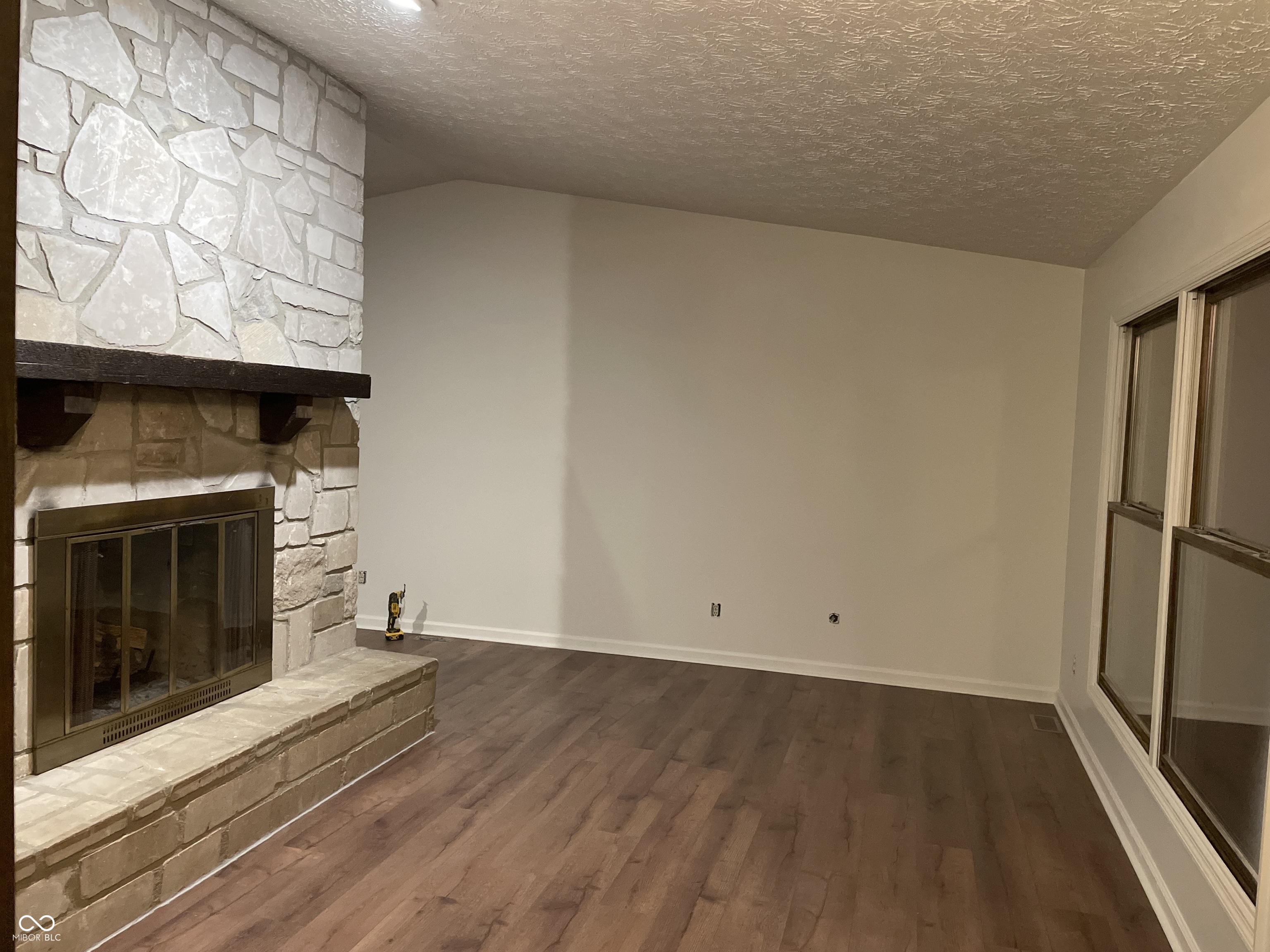 1737 Brer Rabbit Drive Greenwood, IN 46143 - Photo 5 of 57