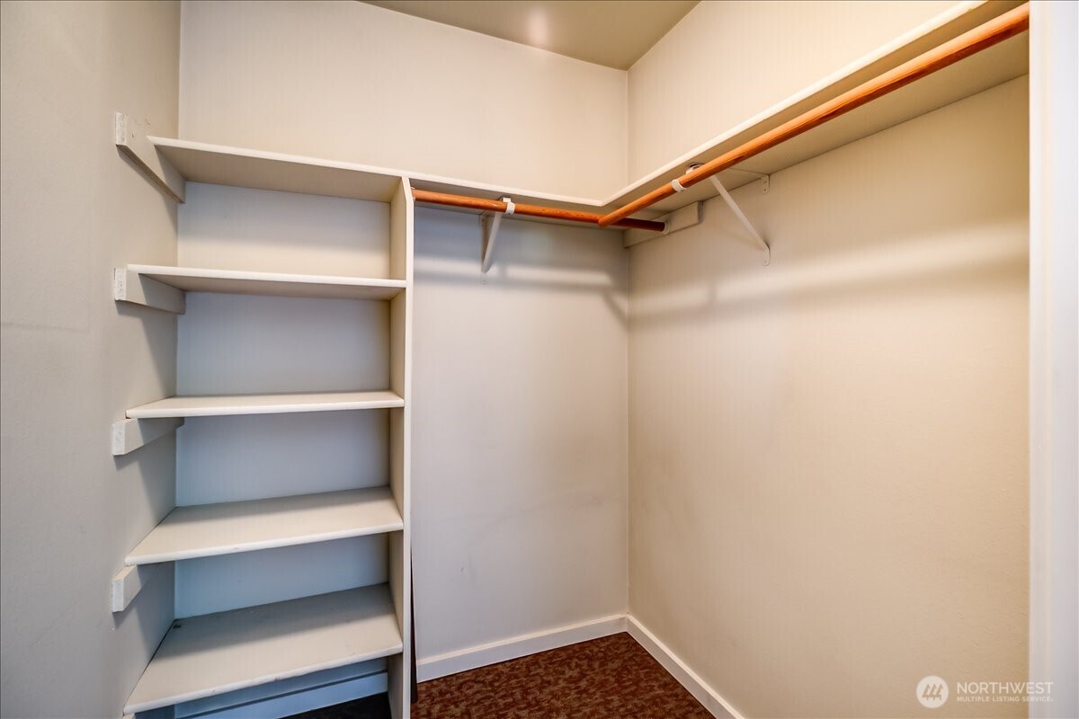 12404 East Gibson Road, Unit D101 Everett, WA 98204 - Photo 12 of 35