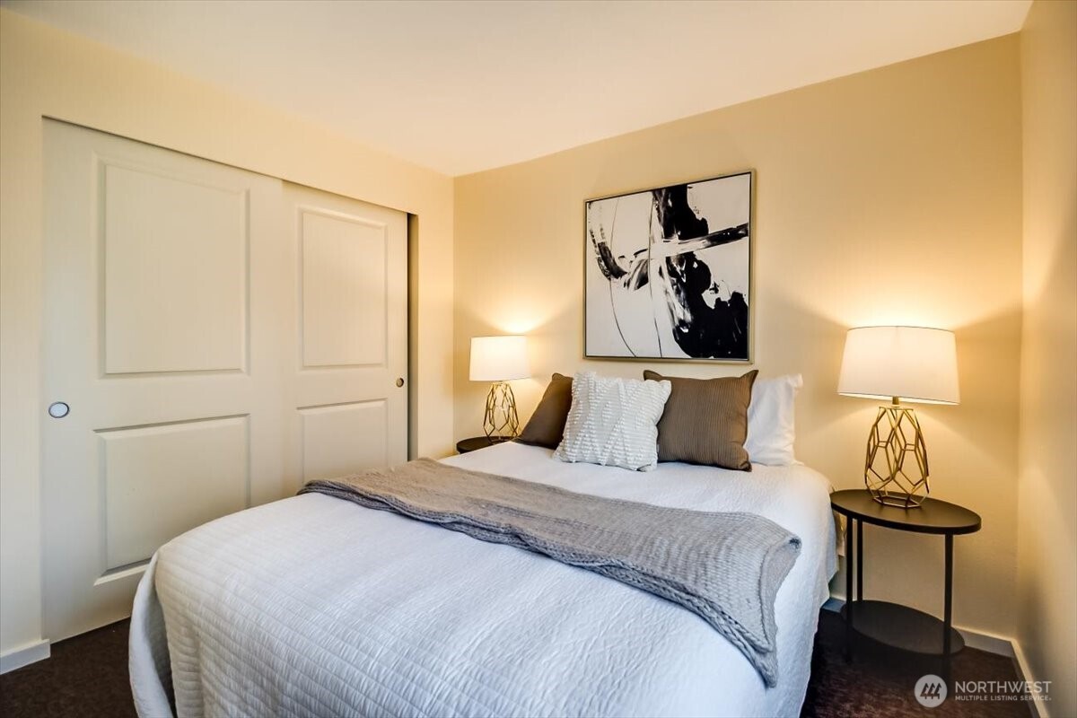 12404 East Gibson Road, Unit D101 Everett, WA 98204 - Photo 14 of 35