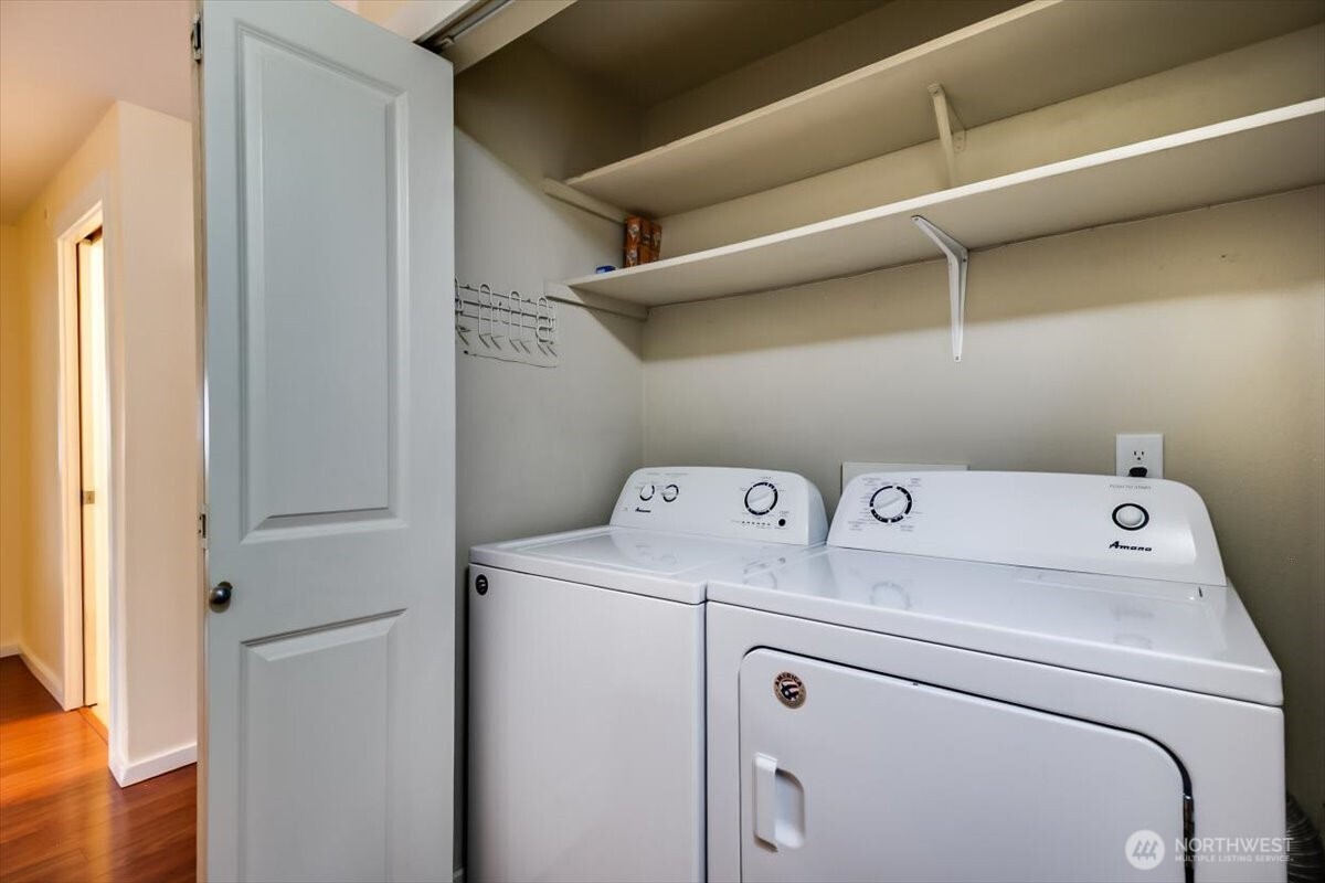 12404 East Gibson Road, Unit D101 Everett, WA 98204 - Photo 18 of 35