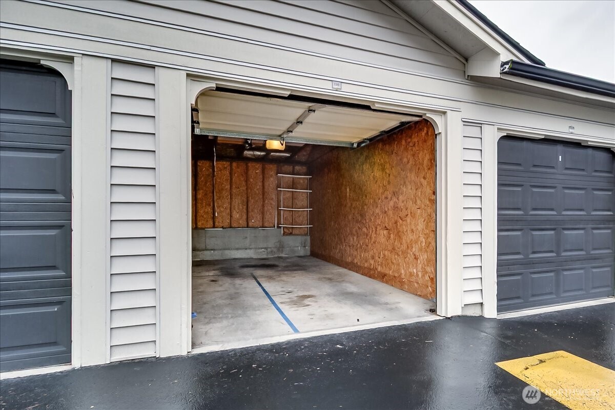 12404 East Gibson Road, Unit D101 Everett, WA 98204 - Photo 21 of 35