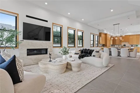 $3,698,000 | 1828 Pine Street, Huntington Beach, CA 92648
