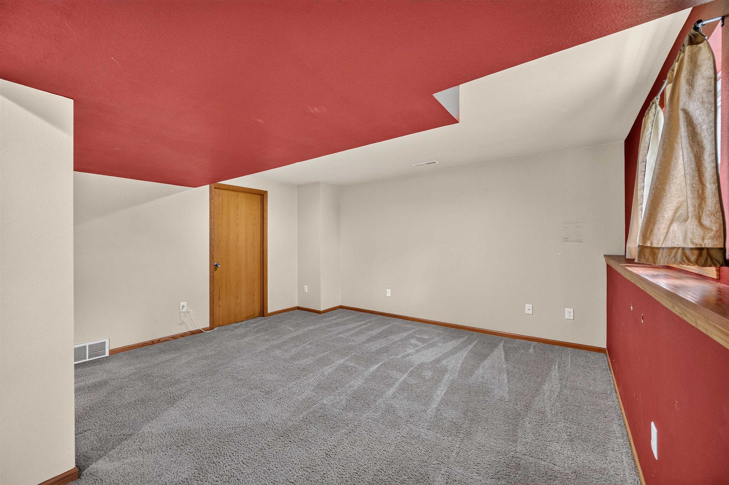 210 Rustic Drive Madison, WI 53718 - Photo 24 of 35