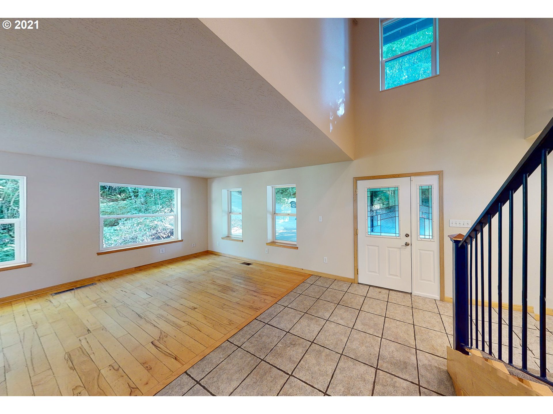 4145 Sunset Way Longview, WA 98632 - Photo 9 of 32 Gallery Image 9