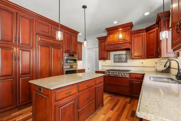 $1,295,000 | 37 Hancock Road, Franklin, MA 02038