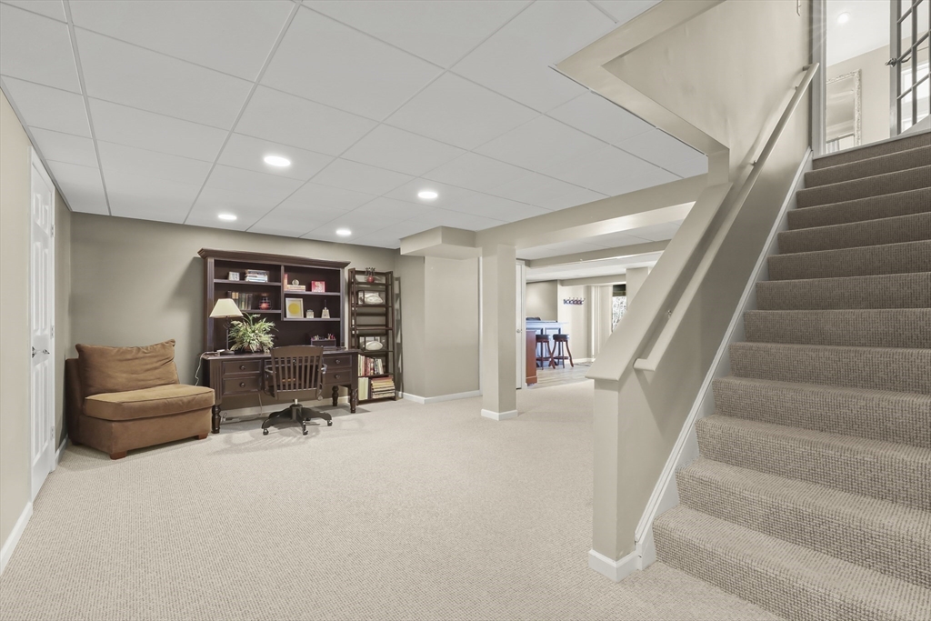 37 Hancock Road Franklin, MA 02038 - Photo 27 of 41