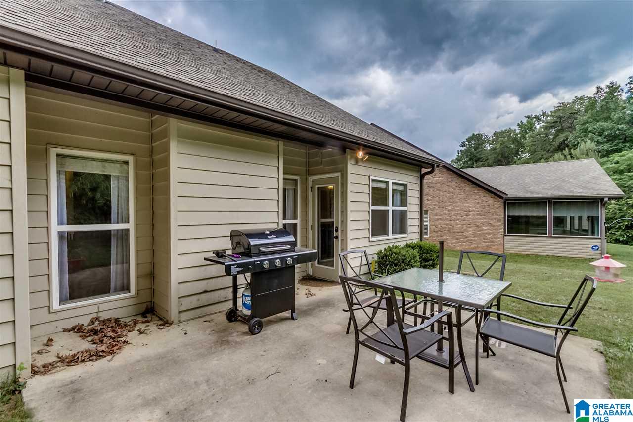 932 Valley Circle Leeds, AL 35094 - Photo 33 of 35