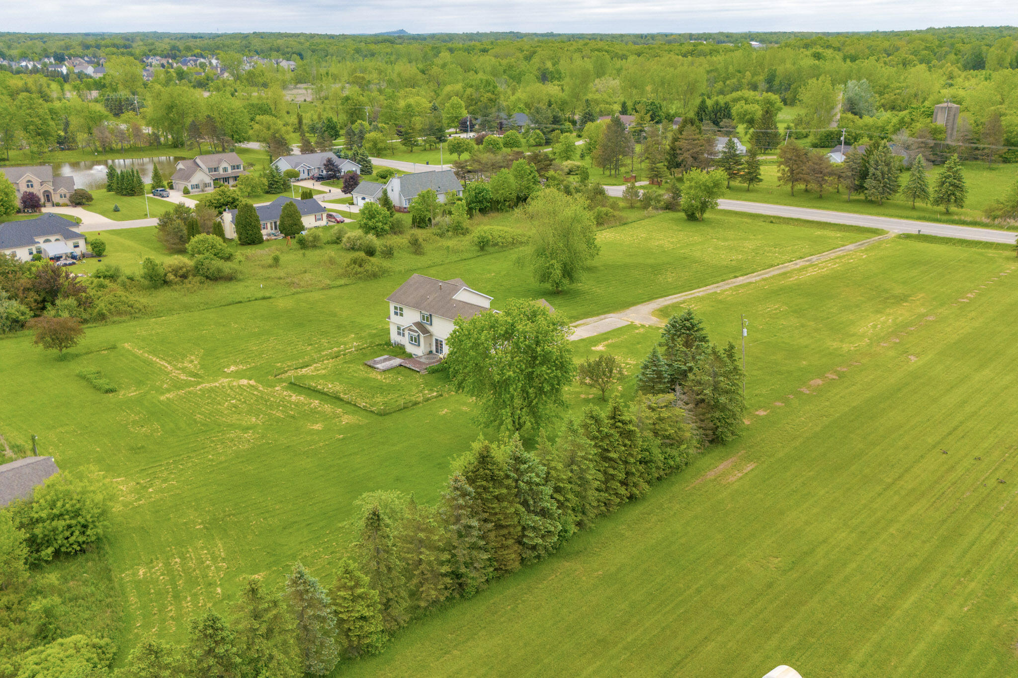 2045 East Baldwin Road Grand Blanc, MI 48439 - Photo 11 of 14 33-32-DJI_20250528113053_0178_D