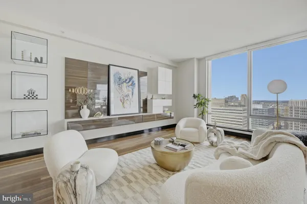 $1,800,000 | 1414 South Penn Square, Unit 27CDE, Philadelphia, PA 19102