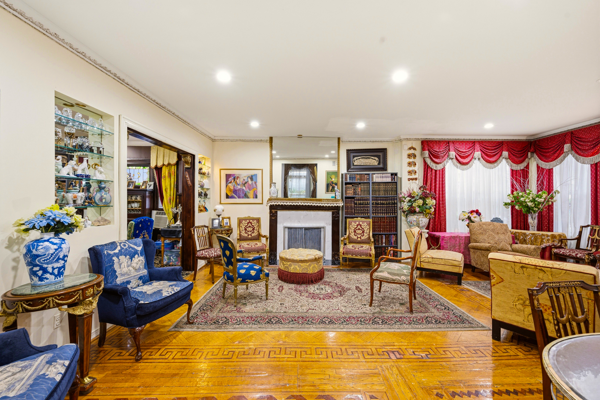 511 Argyle Road Brooklyn, NY 11218 - Photo 3 of 24 Gallery Image 3