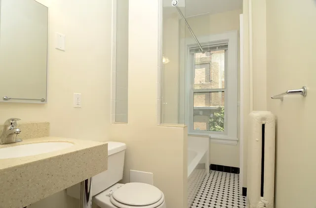 $1,650 | 1401 Willow Street, Unit 4, Minneapolis, MN 55403