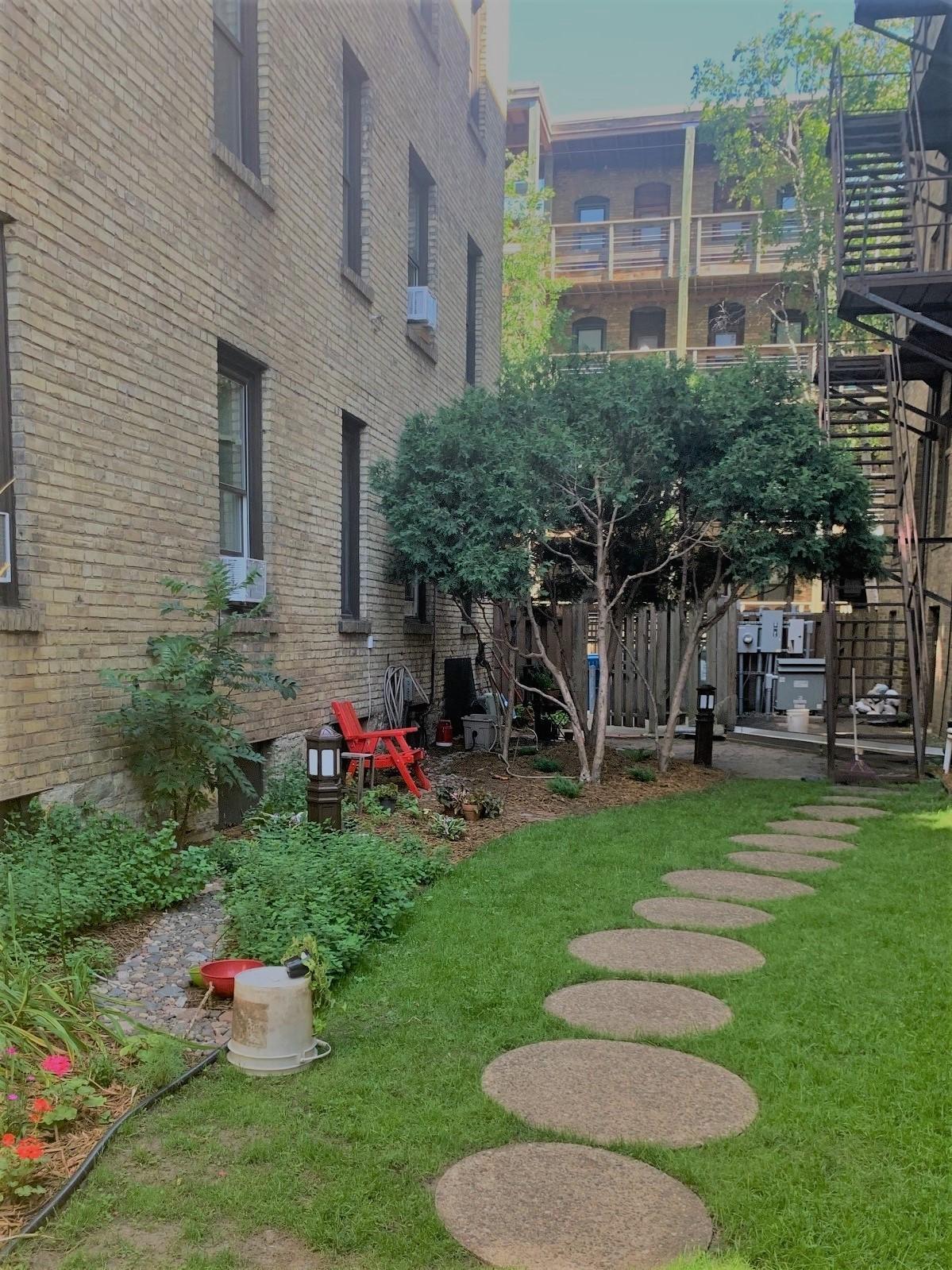 1401 Willow Street, Unit 4 Minneapolis, MN 55403 - Photo 14 of 17