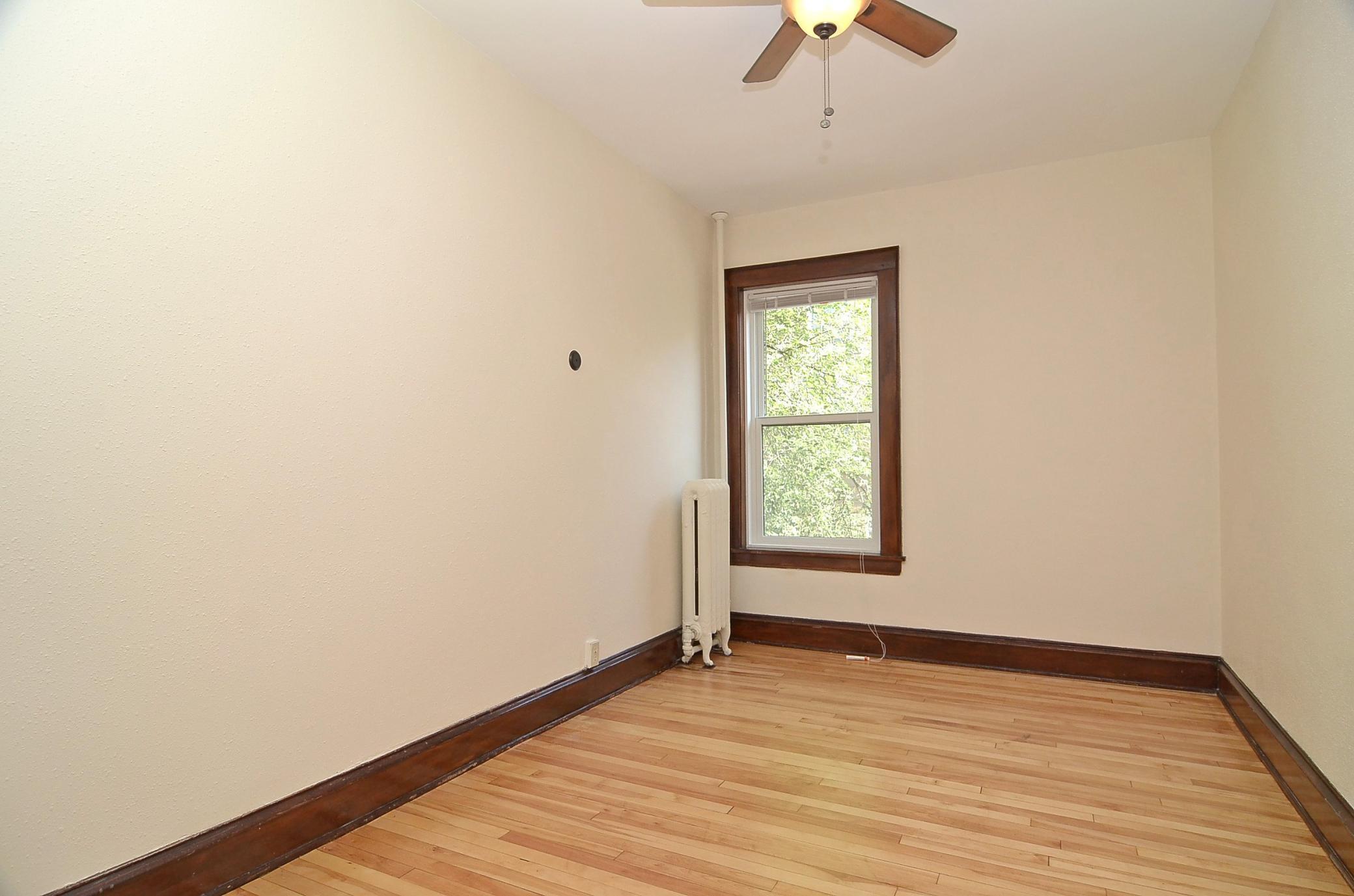 1401 Willow Street, Unit 4 Minneapolis, MN 55403 - Photo 5 of 17