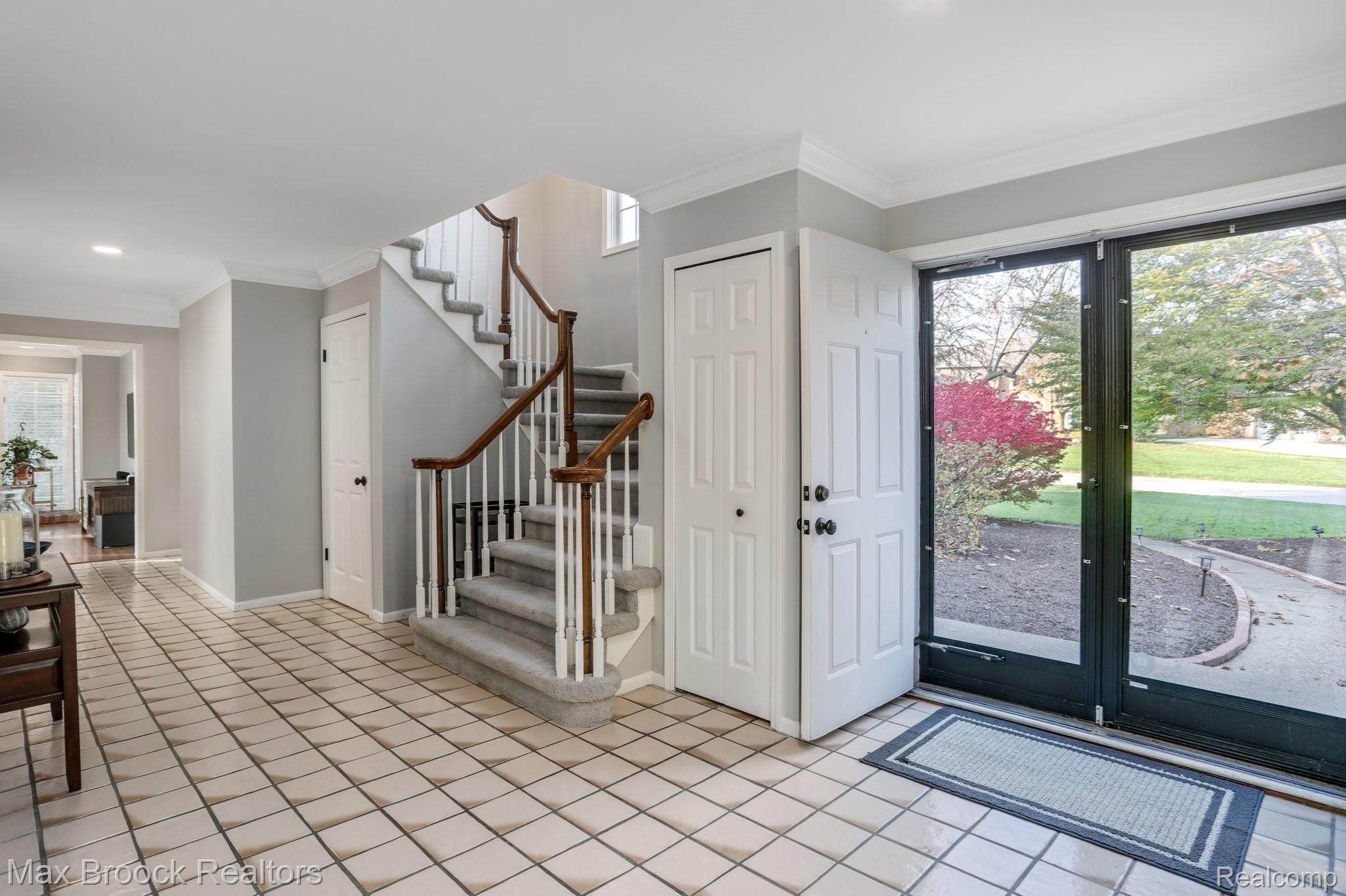 3125 Summit Ridge Drive Rochester, MI 48306 - Photo 17 of 46 11-web-or-mls-3125 Summit Ridge Rochester Hills0005.jpg