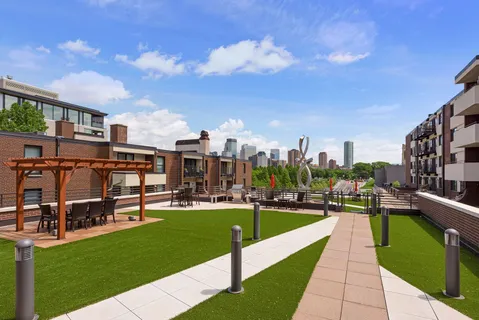 $395,000 | 48 Groveland Terrace, Unit 313, Minneapolis, MN 55403