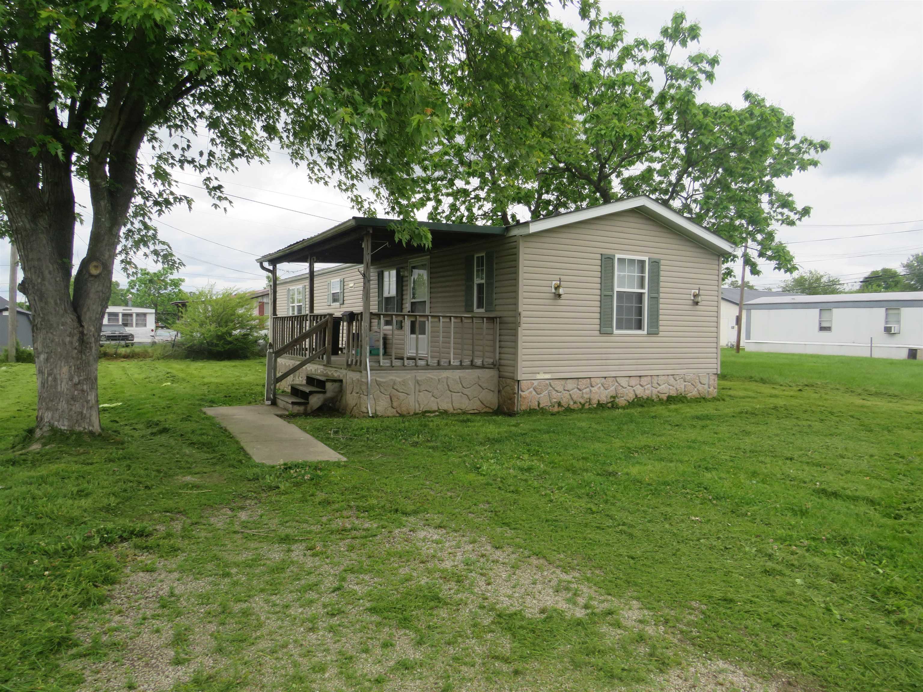 314 East 4th Street Grayson, KY 41143 - Photo 1 of 15