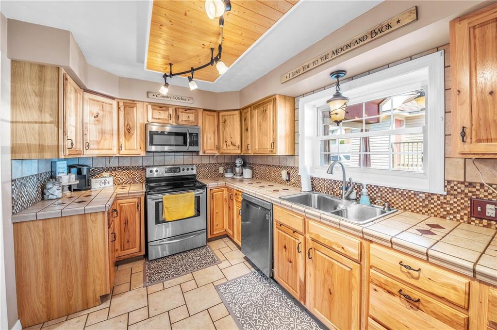 256 Dawson Road Dickerson Run, PA 15430 - Photo 8 of 25 Gallery Image 8